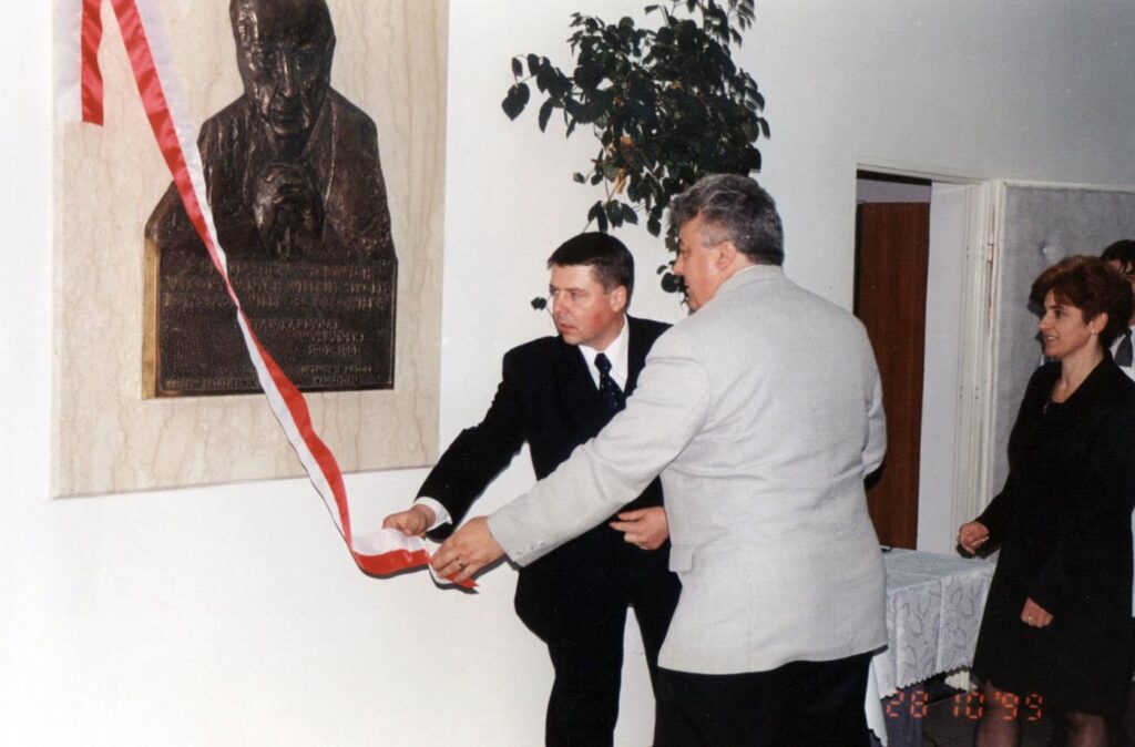 odsłonięcie tablicy patrona szkoły